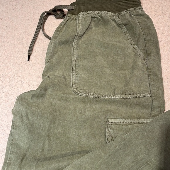 💕LAST CHANCE💕 EUC Women's American Eagle High Rise Jogger Style Pants size Small - Picture 7 of 7